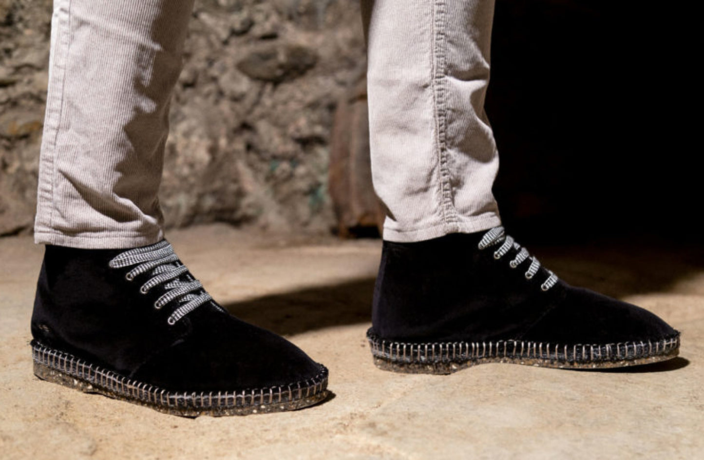 SCARPA UOMO STRINGATA NERA